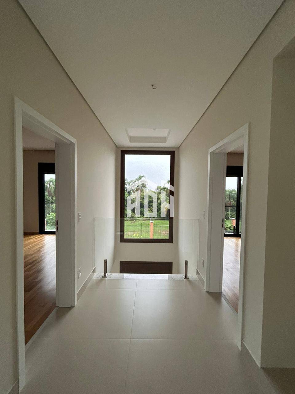 Casa à venda com 4 quartos, 365m² - Foto 25