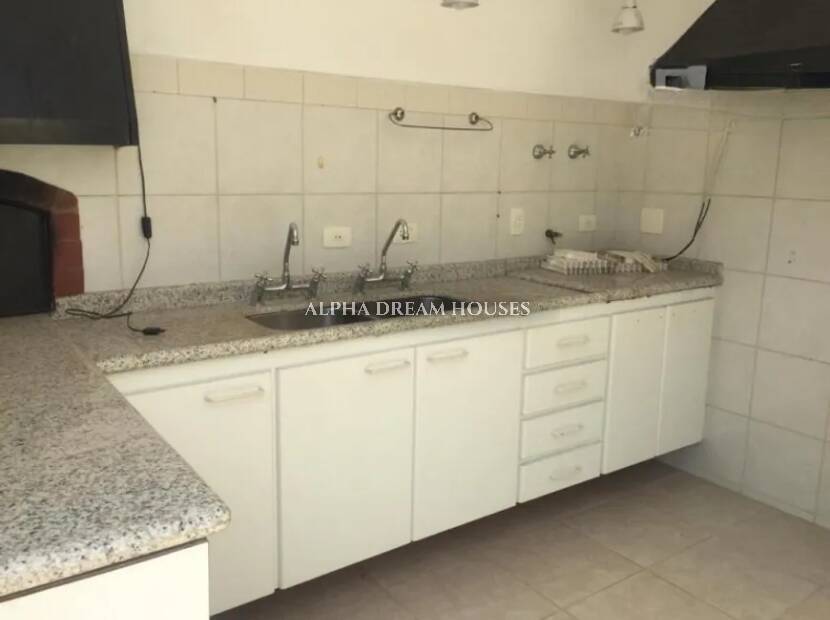 Casa à venda e aluguel com 4 quartos, 450m² - Foto 4