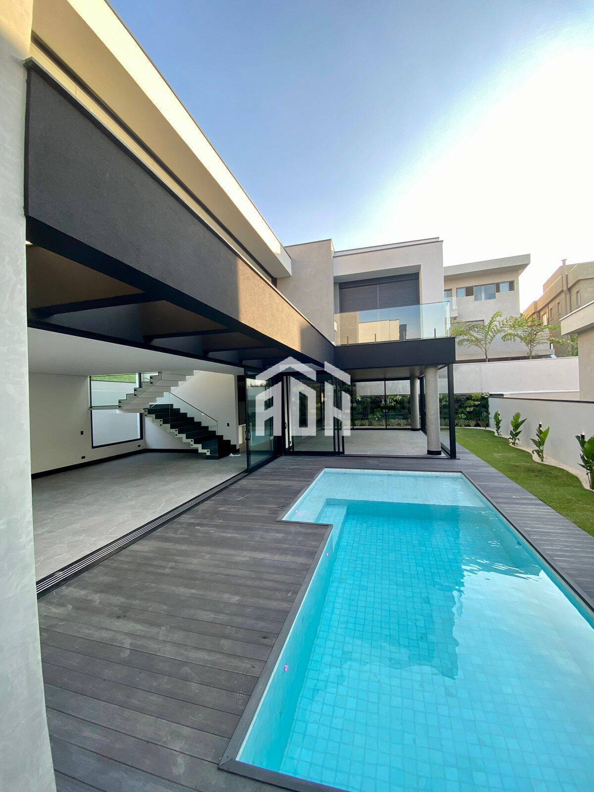 Casa à venda com 4 quartos, 566m² - Foto 10