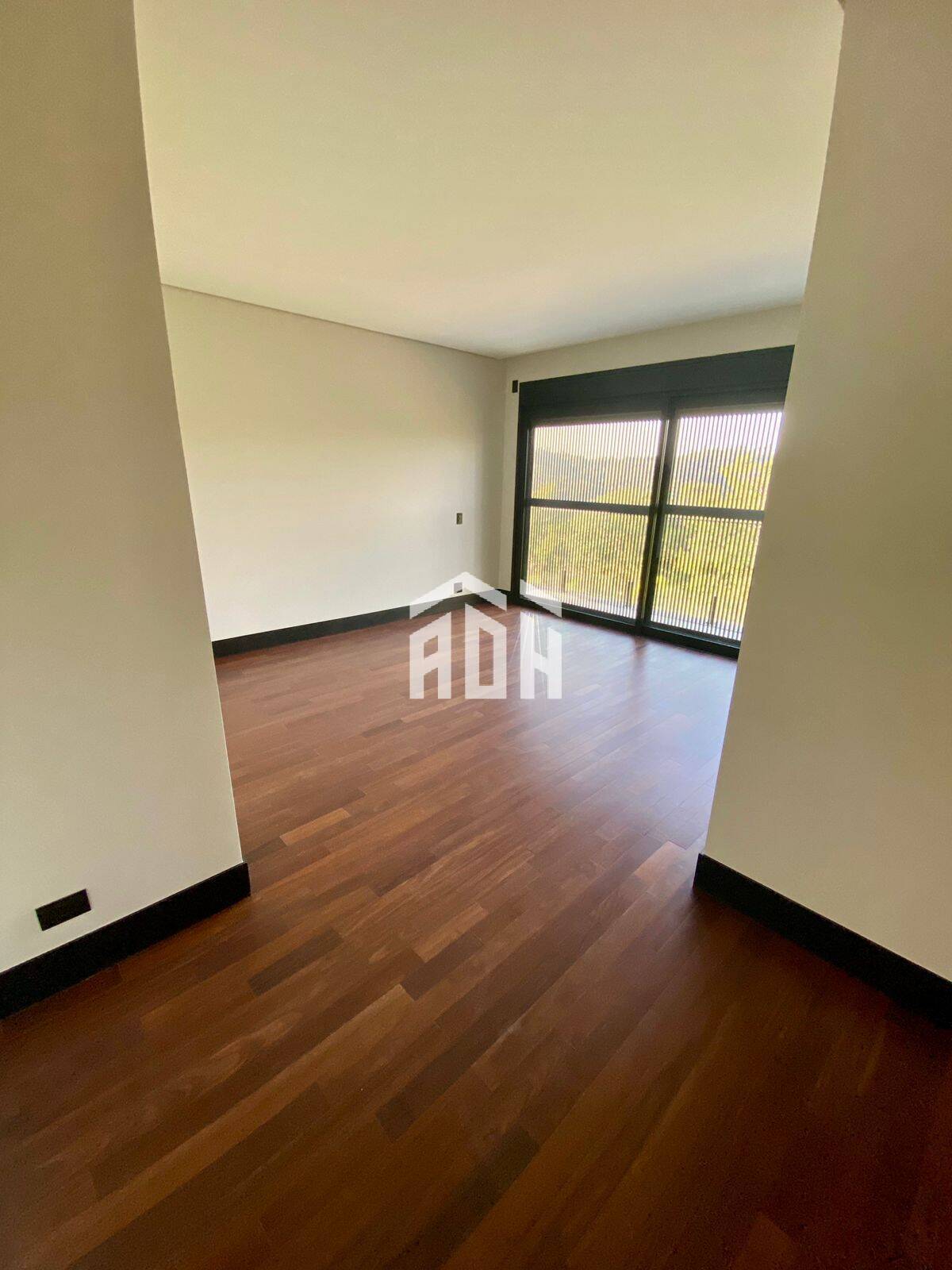 Casa à venda com 4 quartos, 566m² - Foto 19