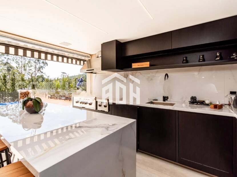 Casa à venda e aluguel com 6 quartos, 466m² - Foto 10