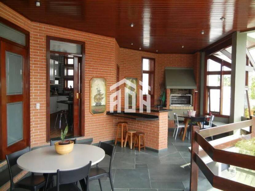 Casa à venda com 4 quartos, 560m² - Foto 5