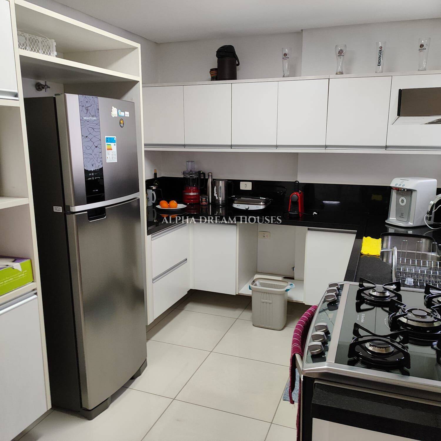 Apartamento para alugar com 3 quartos, 190m² - Foto 14