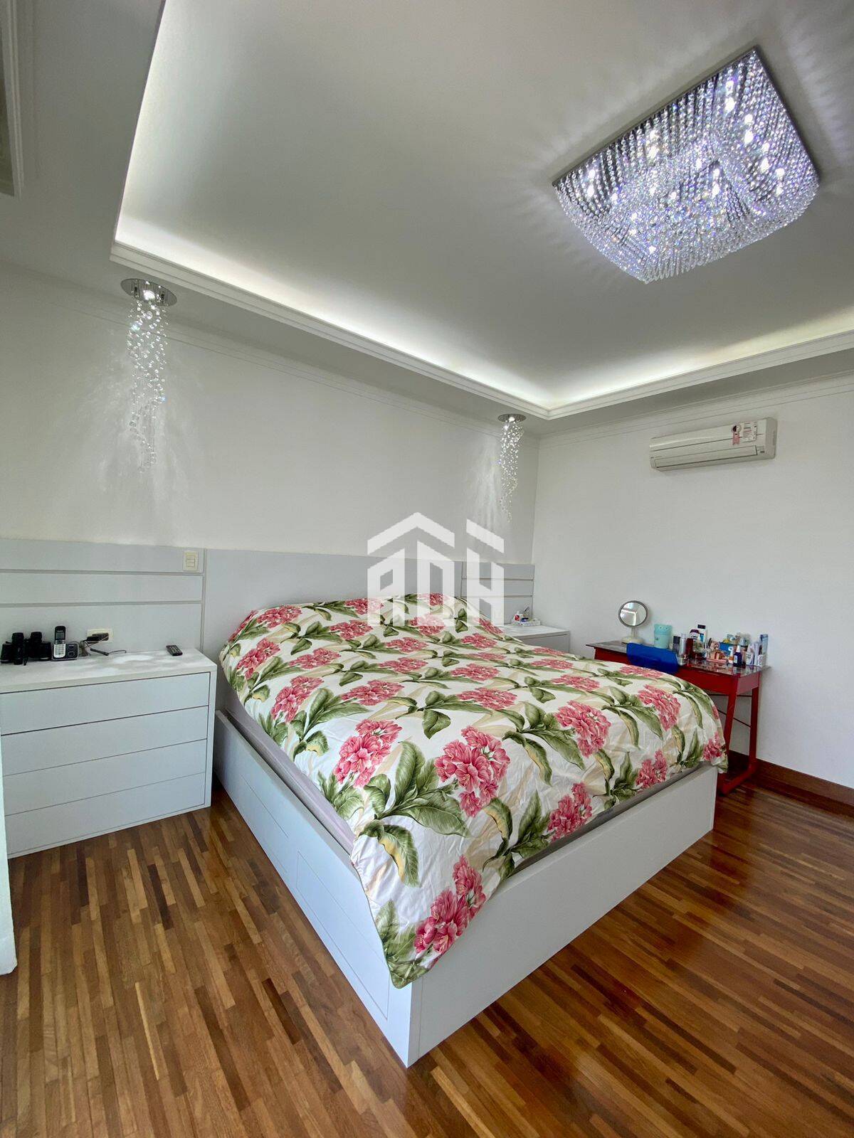 Casa à venda com 5 quartos, 950m² - Foto 6