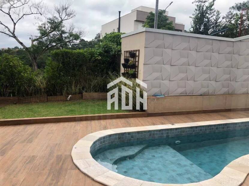 Casa à venda com 4 quartos, 380m² - Foto 3