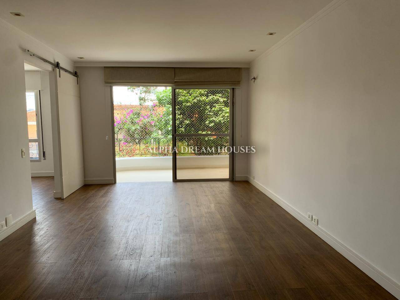 Apartamento à venda e aluguel com 3 quartos, 150m² - Foto 1