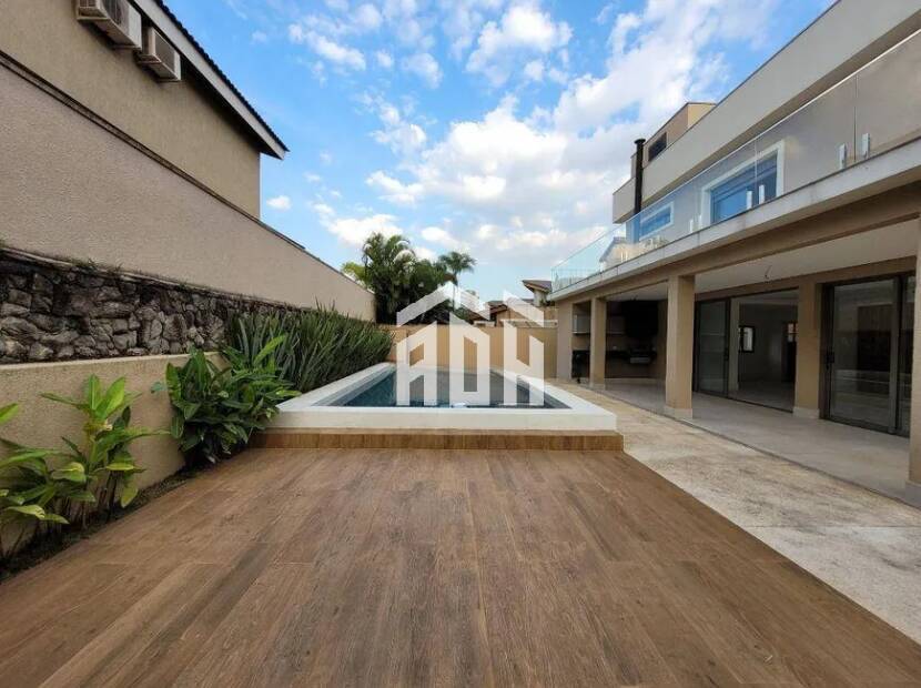 Casa à venda com 4 quartos, 500m² - Foto 2