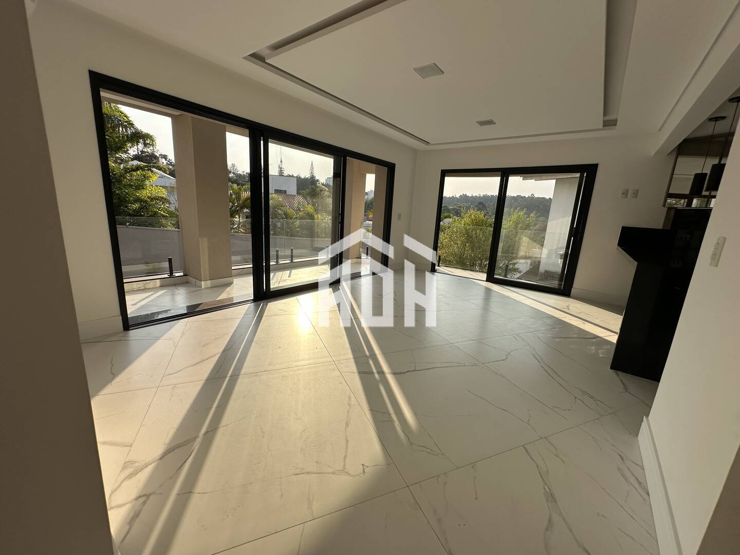 Casa à venda com 4 quartos, 640m² - Foto 10