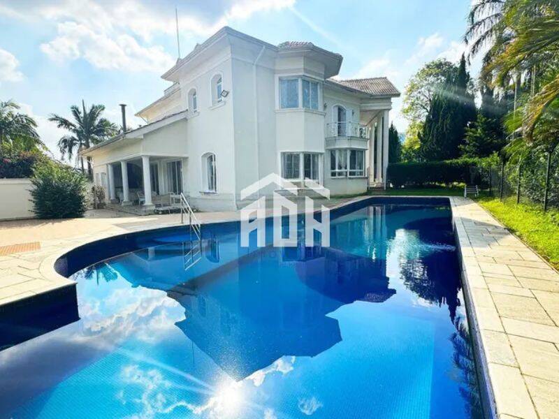 Casa à venda e aluguel com 5 quartos, 843m² - Foto 1