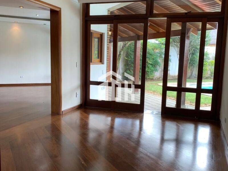 Casa à venda e aluguel com 3 quartos, 420m² - Foto 8