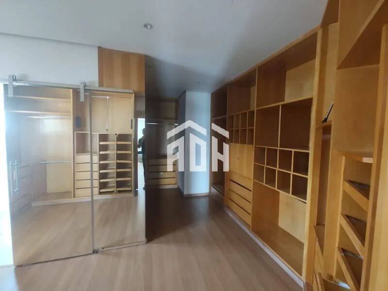 Casa para alugar com 4 quartos, 620m² - Foto 10