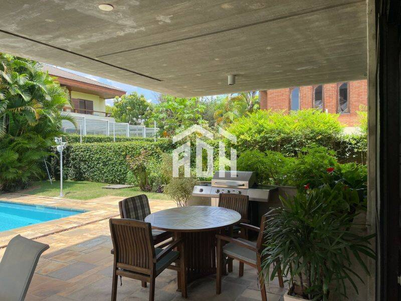 Casa à venda com 4 quartos, 440m² - Foto 9