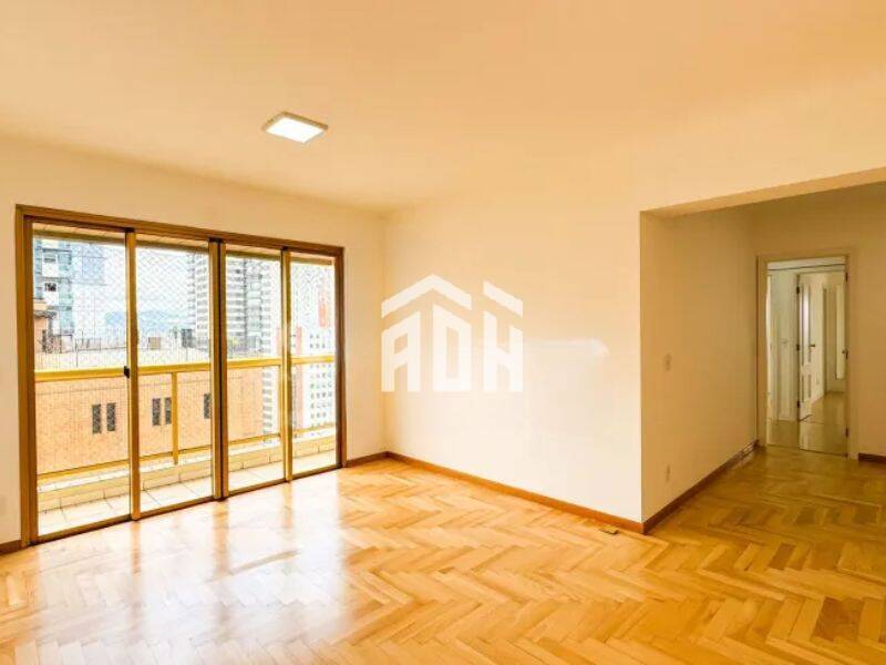 Apartamento à venda com 3 quartos, 110m² - Foto 2