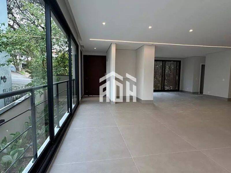 Casa à venda com 5 quartos, 517m² - Foto 2