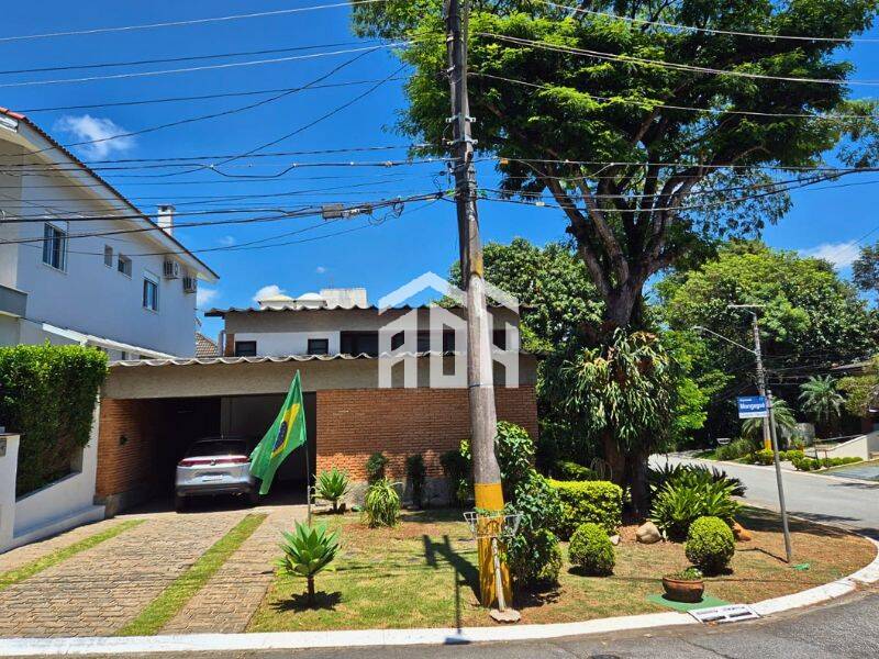 Casa à venda com 3 quartos, 360m² - Foto 2