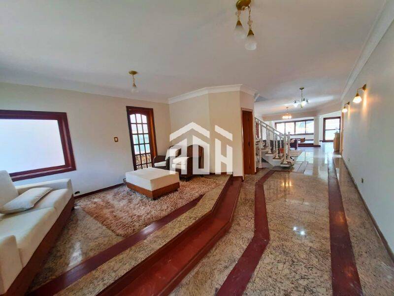 Casa à venda com 4 quartos, 600m² - Foto 4