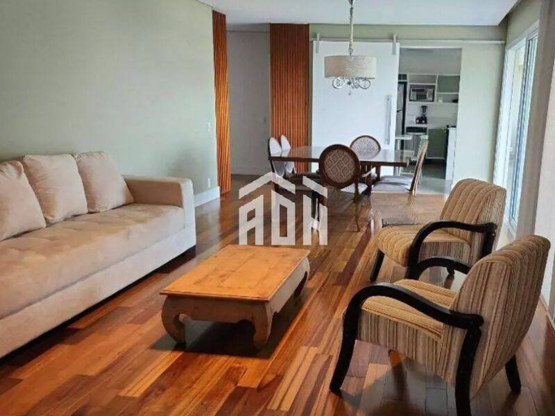 Apartamento para alugar com 3 quartos, 196m² - Foto 1