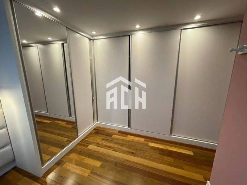 Apartamento para alugar com 3 quartos, 196m² - Foto 5