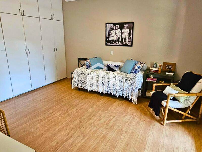 Casa à venda e aluguel com 4 quartos, 380m² - Foto 14