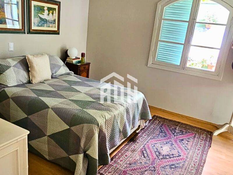 Casa à venda e aluguel com 4 quartos, 380m² - Foto 16