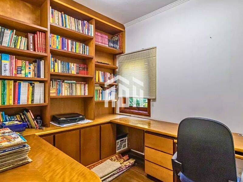 Casa à venda com 4 quartos, 400m² - Foto 18