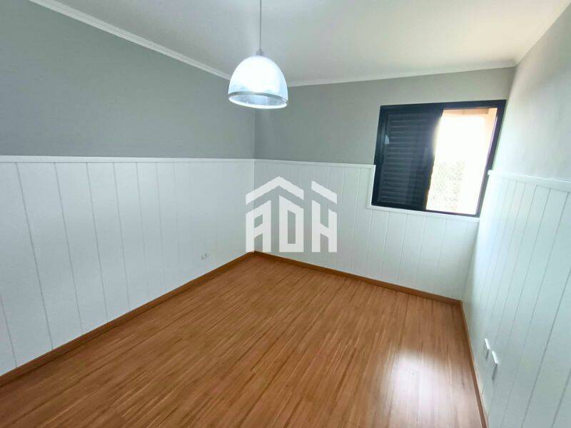 Apartamento para alugar com 3 quartos, 168m² - Foto 9