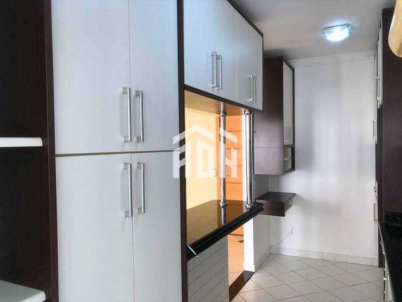 Apartamento para alugar com 2 quartos, 84m² - Foto 7