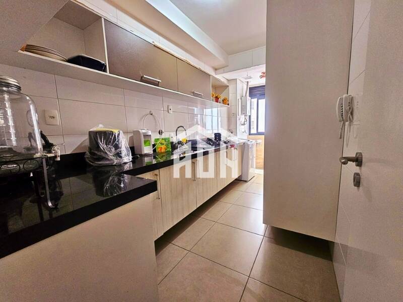 Apartamento à venda com 2 quartos, 85m² - Foto 10