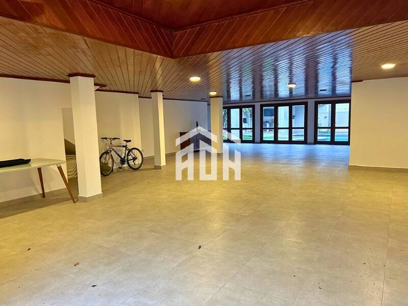 Casa à venda com 3 quartos, 440m² - Foto 14