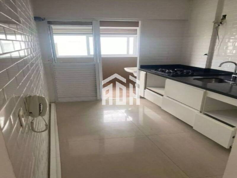 Apartamento à venda e aluguel com 2 quartos, 80m² - Foto 4