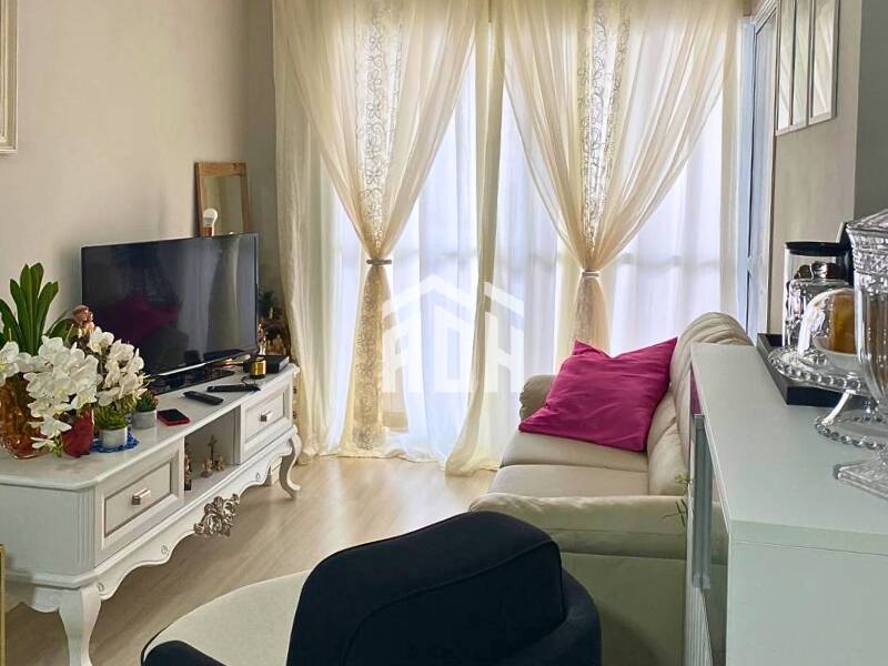 Apartamento à venda com 2 quartos, 62m² - Foto 1