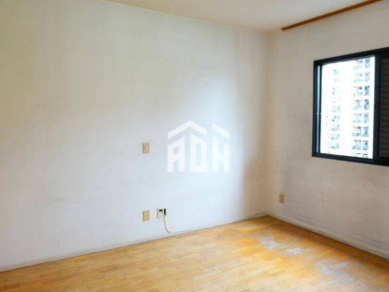 Apartamento à venda com 3 quartos, 160m² - Foto 15