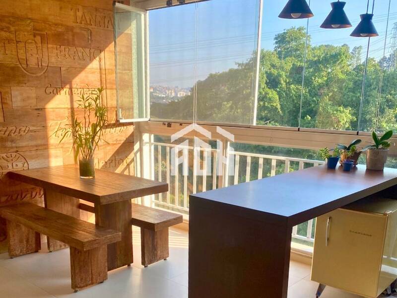 Apartamento à venda com 3 quartos, 116m² - Foto 1