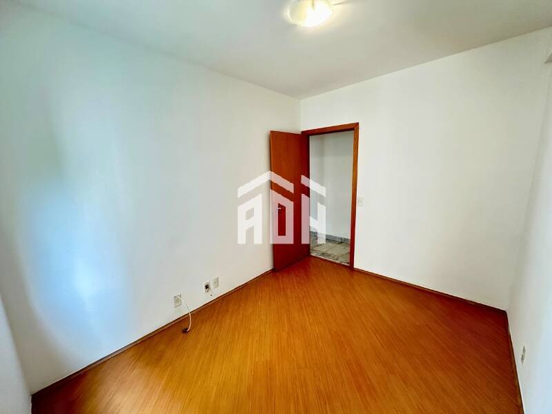 Apartamento para alugar com 3 quartos, 84m² - Foto 9