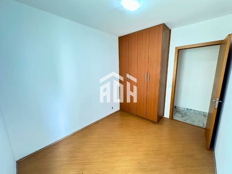 Apartamento para alugar com 3 quartos, 84m² - Foto 11