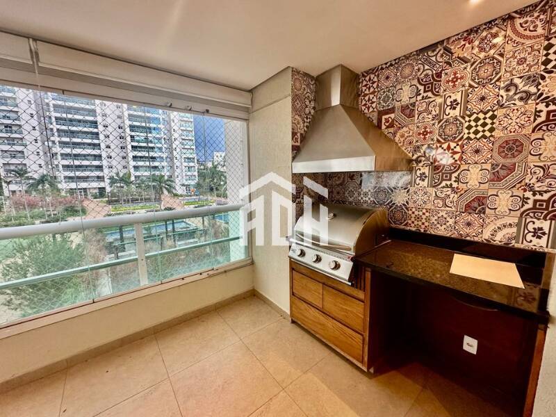 Apartamento à venda com 3 quartos, 202m² - Foto 11